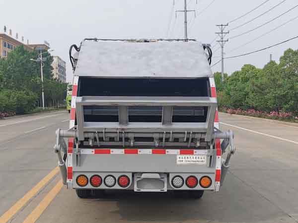 楚勝牌CSC5041ZYSKM6型壓縮式垃圾車(chē)